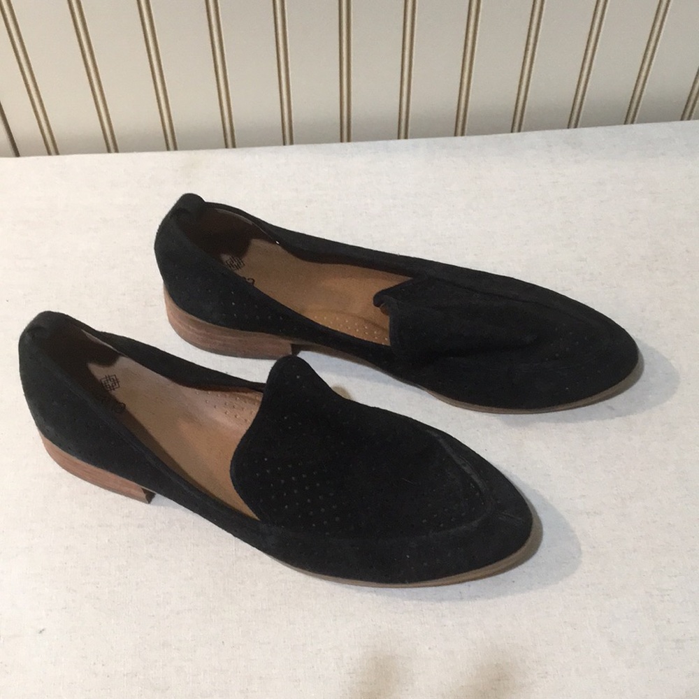 Genuine leather upper slip ons